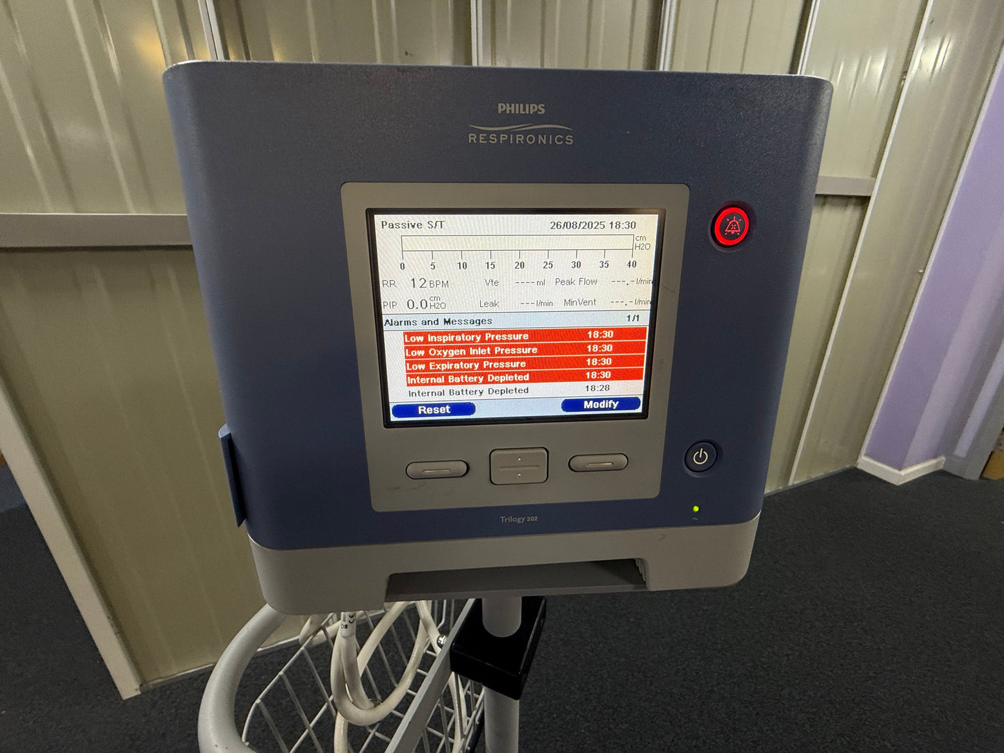 Philips Respironics Trilogy 202 Ventilator Software Version 14.2.05 - Blower Hours 491.1 Hrs on Stand