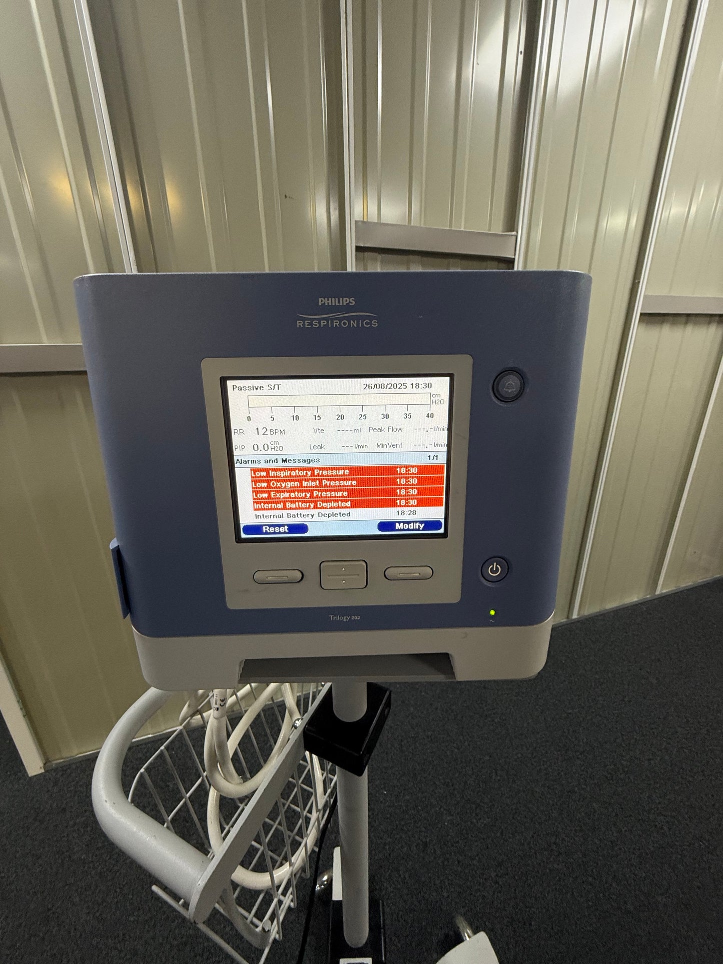 Philips Respironics Trilogy 202 Ventilator Software Version 14.2.05 - Blower Hours 491.1 Hrs on Stand