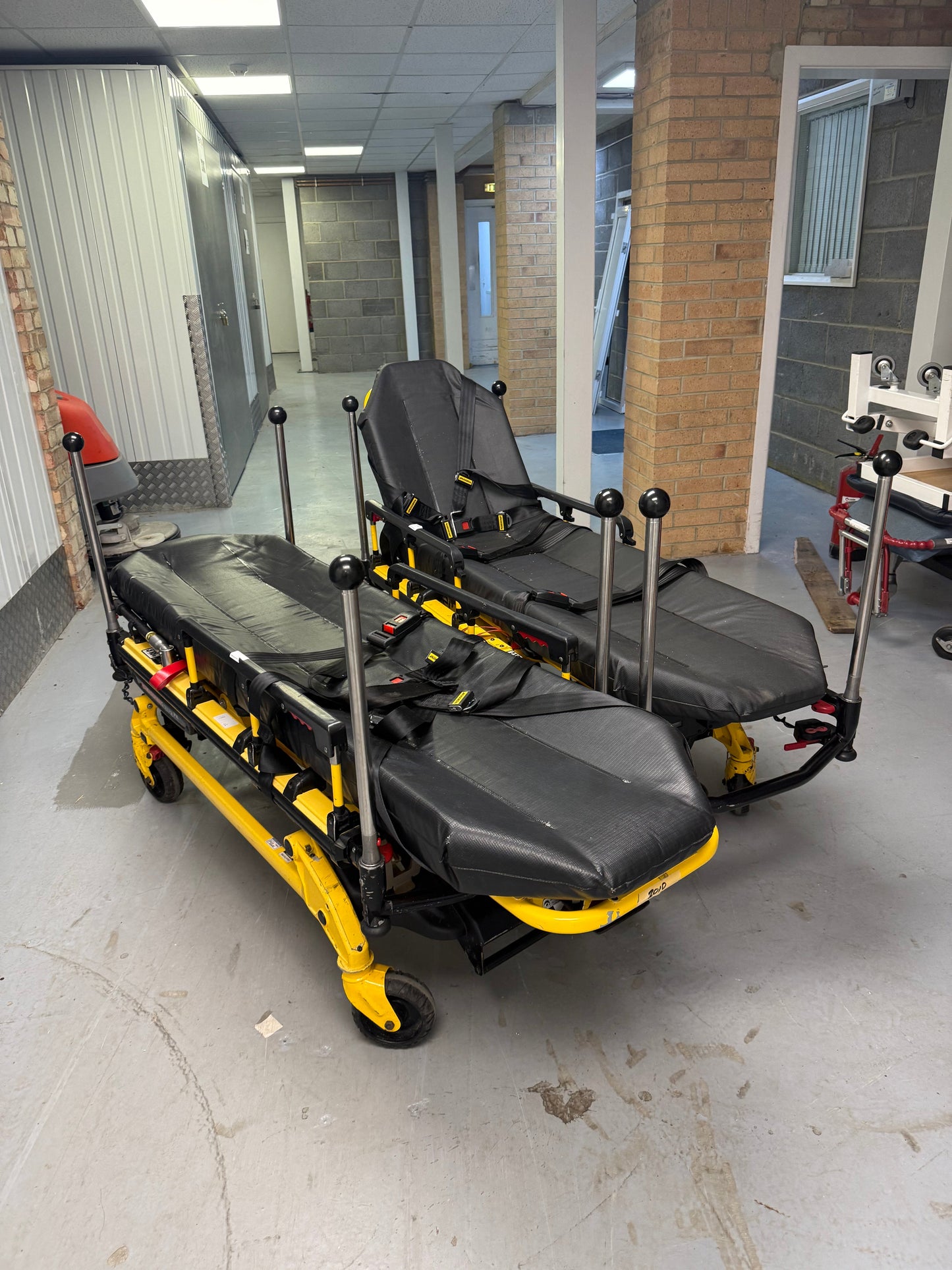 Stryker 6550 Power-Pro TL Ambulance Stretcher with Battery & Charger