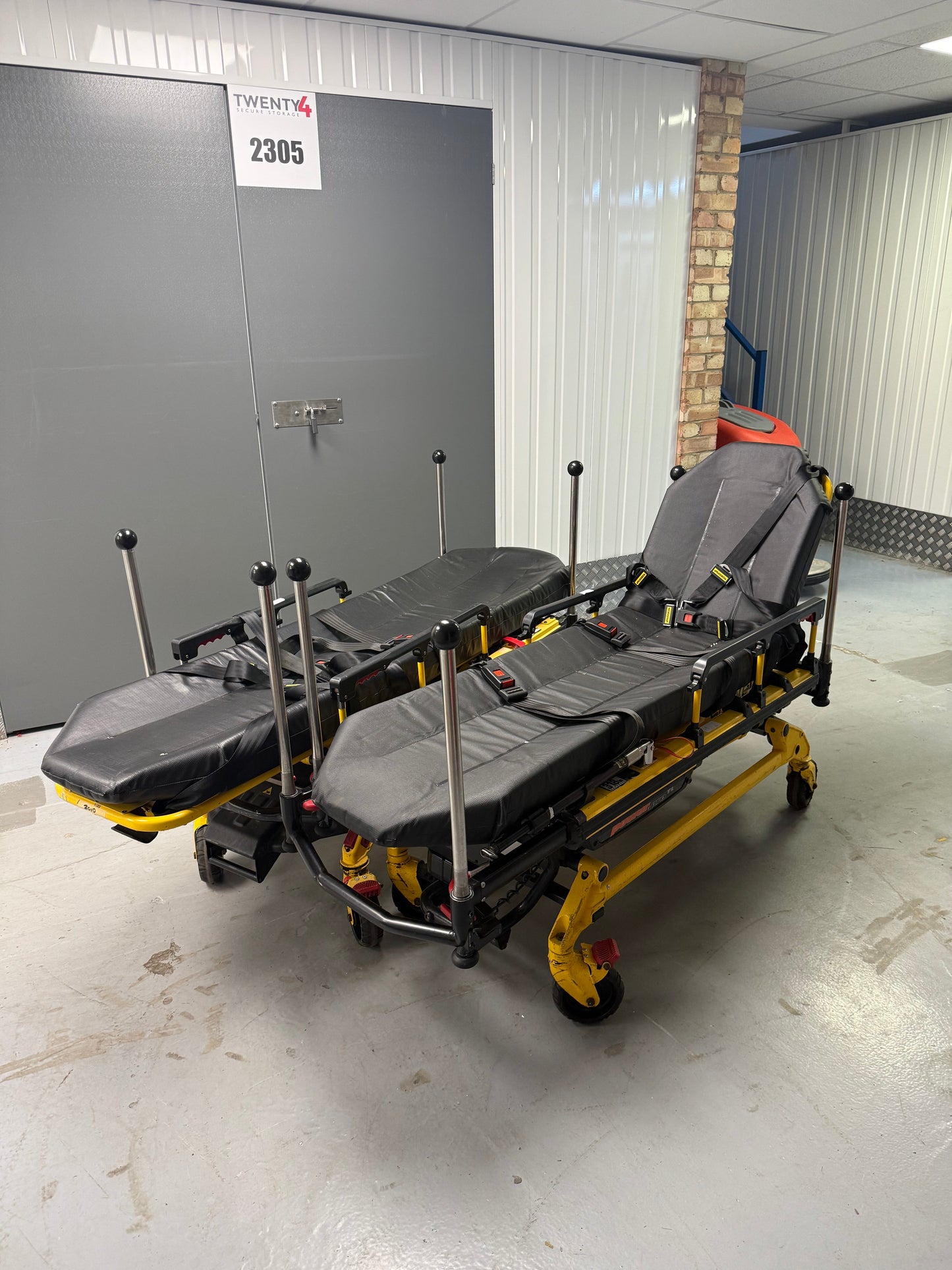 Stryker 6550 Power-Pro TL Ambulance Stretcher with Battery & Charger
